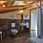 Crampon Hotel