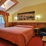 Crampon Hotel 3*