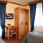 Crampon Hotel 3*