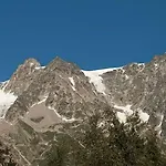 Crampon Hotel Courmayeur