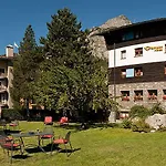 Crampon Hotel
