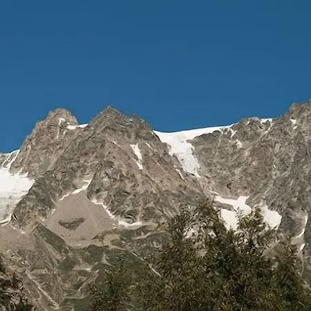 Crampon فندق كورمايور