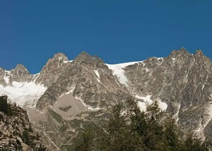 Crampon Hotel Courmayeur